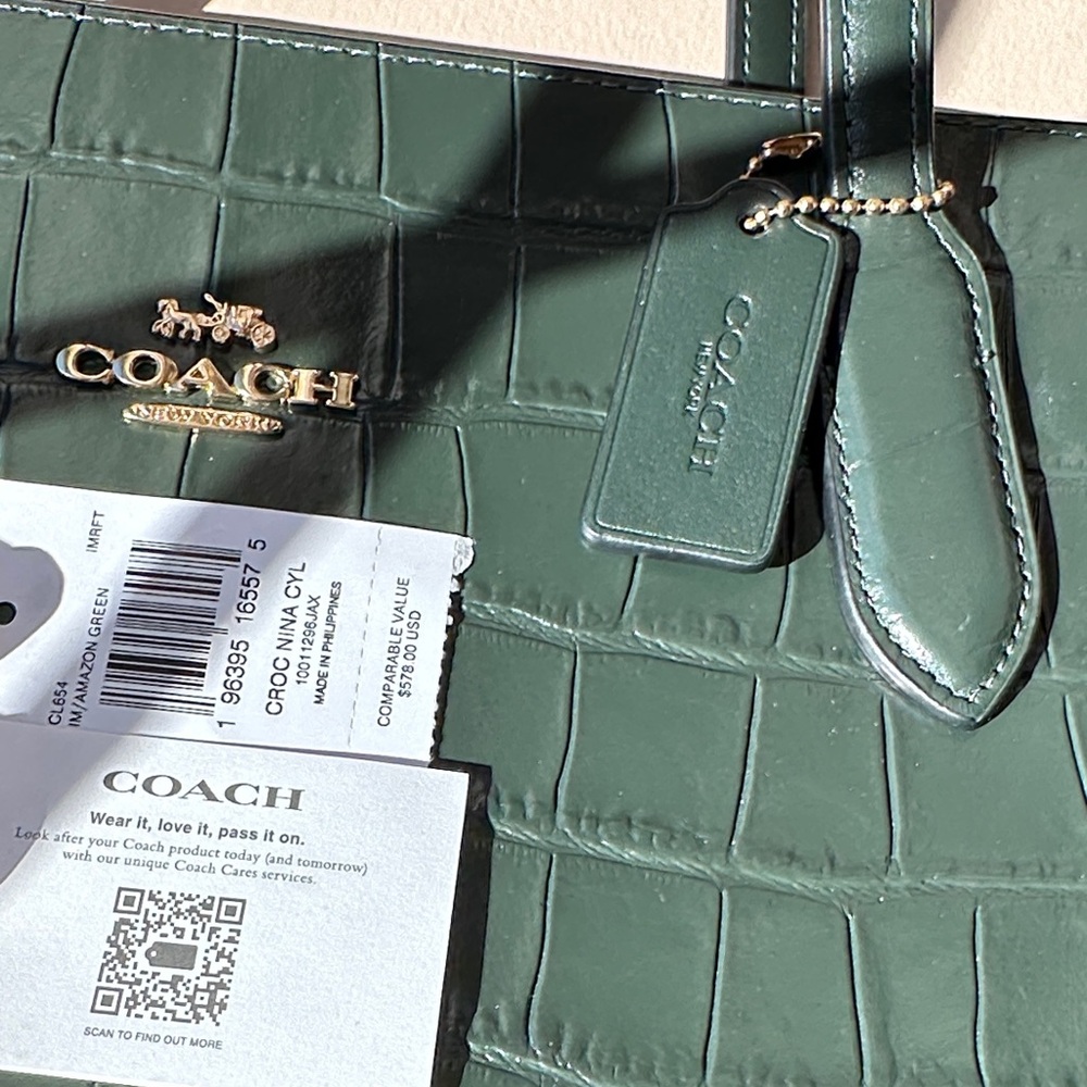 Coach Outlet Nina Zippered Tote in Gold Amazon Green Croc Embossed - Picture 3 of 14